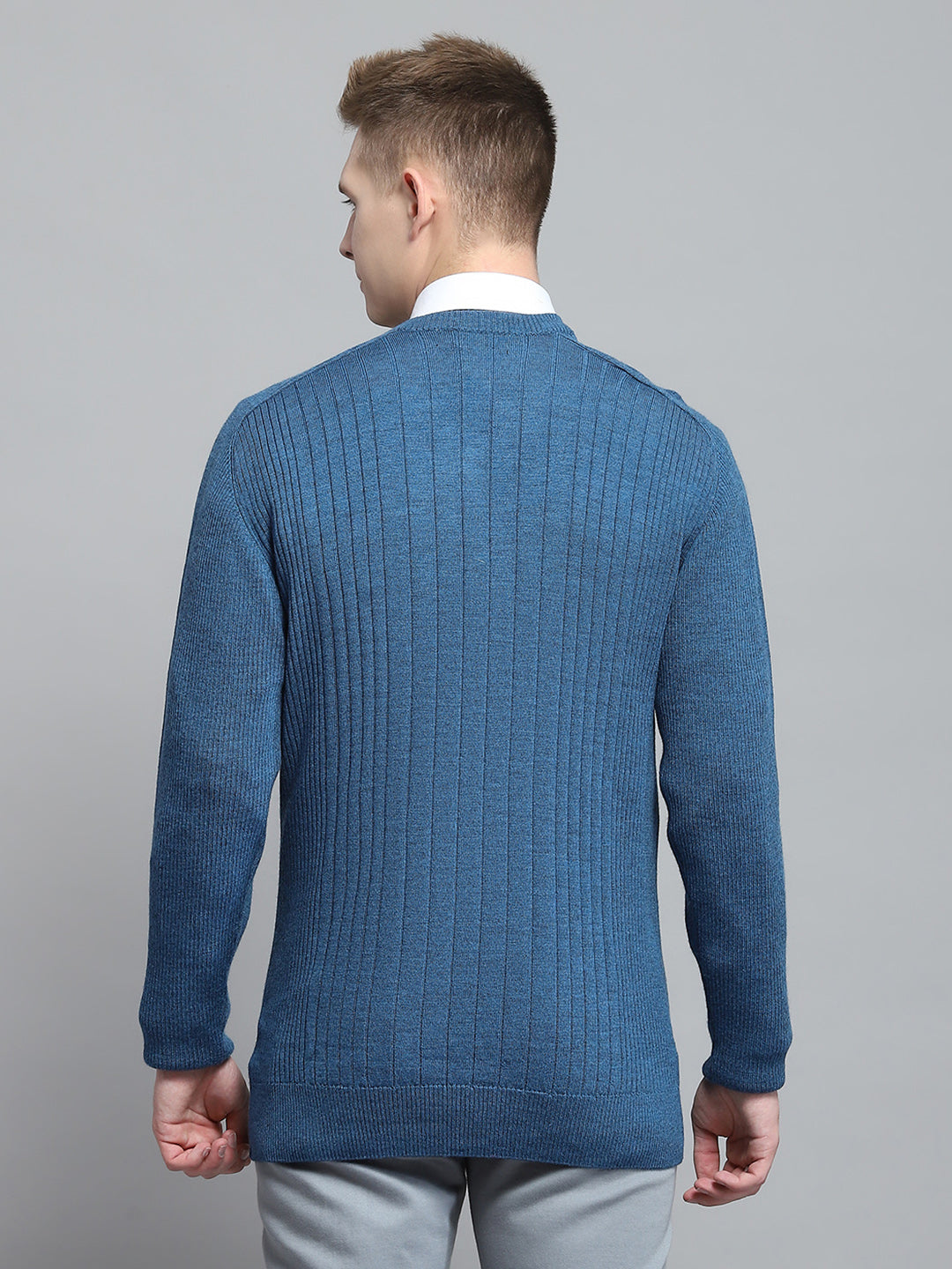 Men Blue Solid V Neck Full Sleeve Pullover