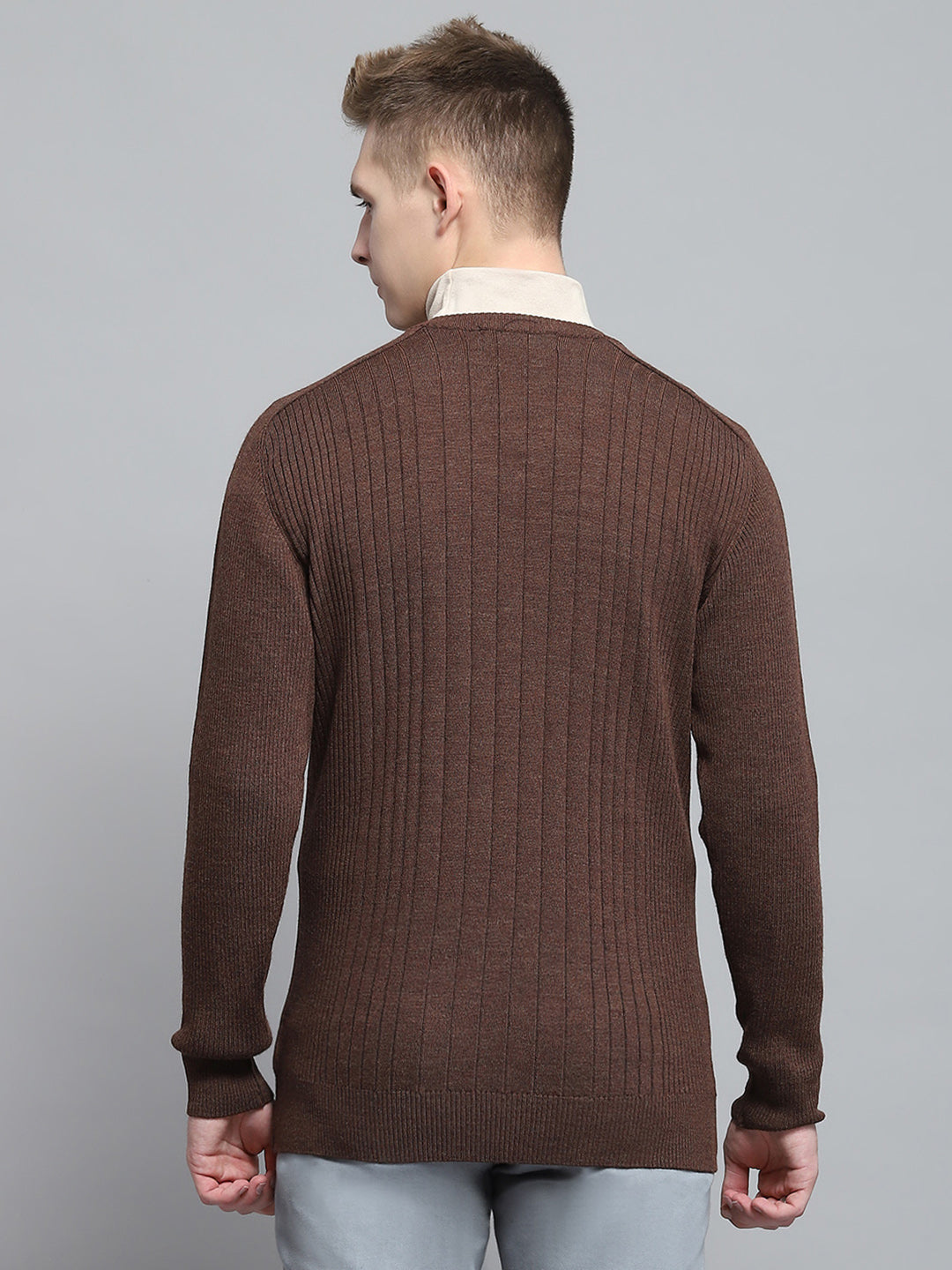 Men Brown Solid V Neck Full Sleeve Pullover