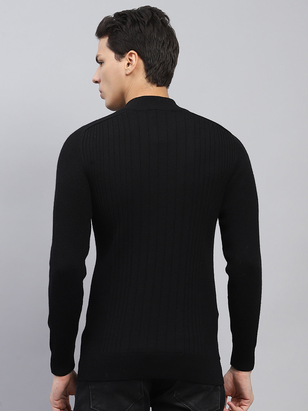 Men Black Solid High Neck Full Sleeve Pullover