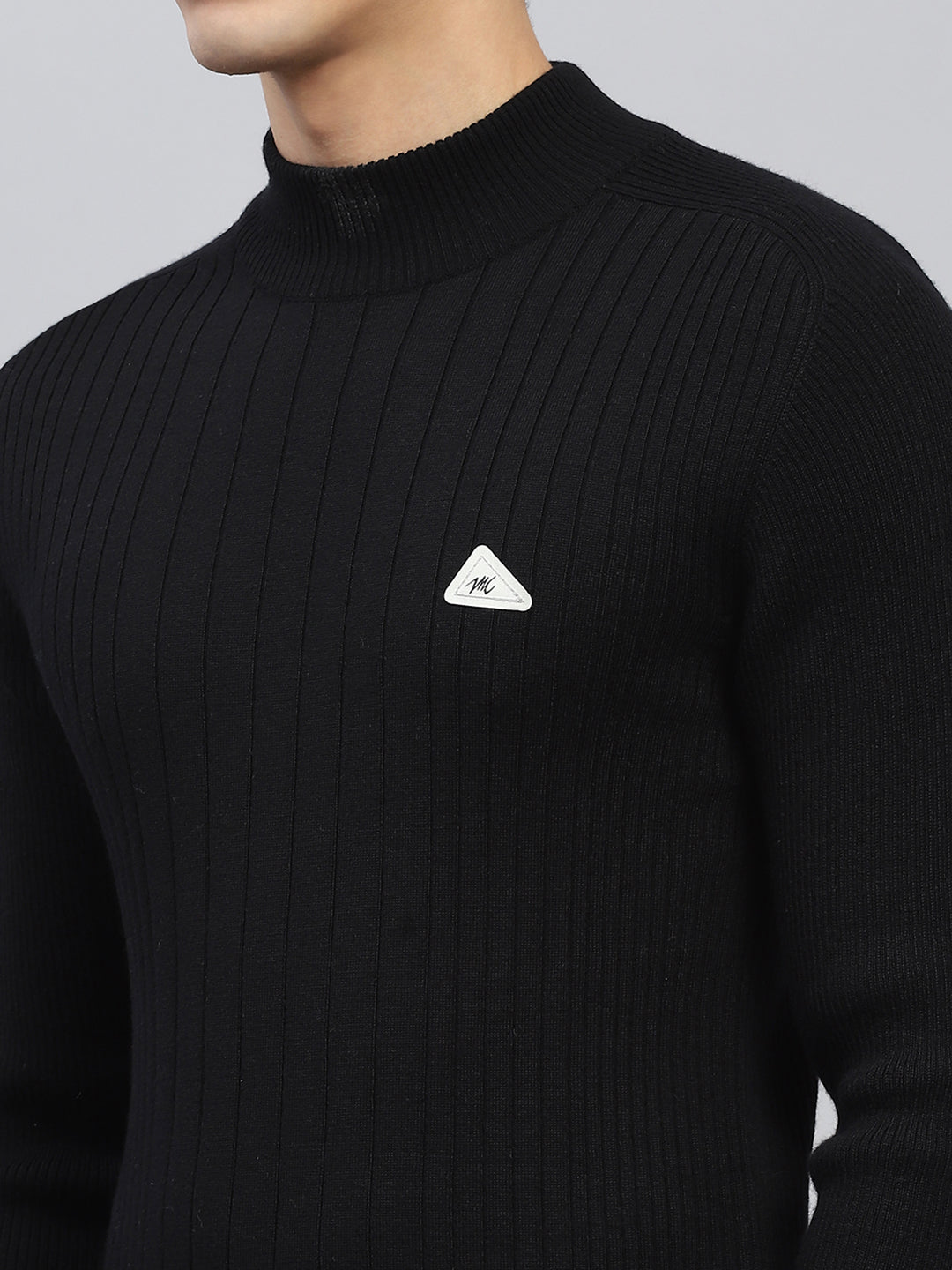 Men Black Solid High Neck Full Sleeve Pullover