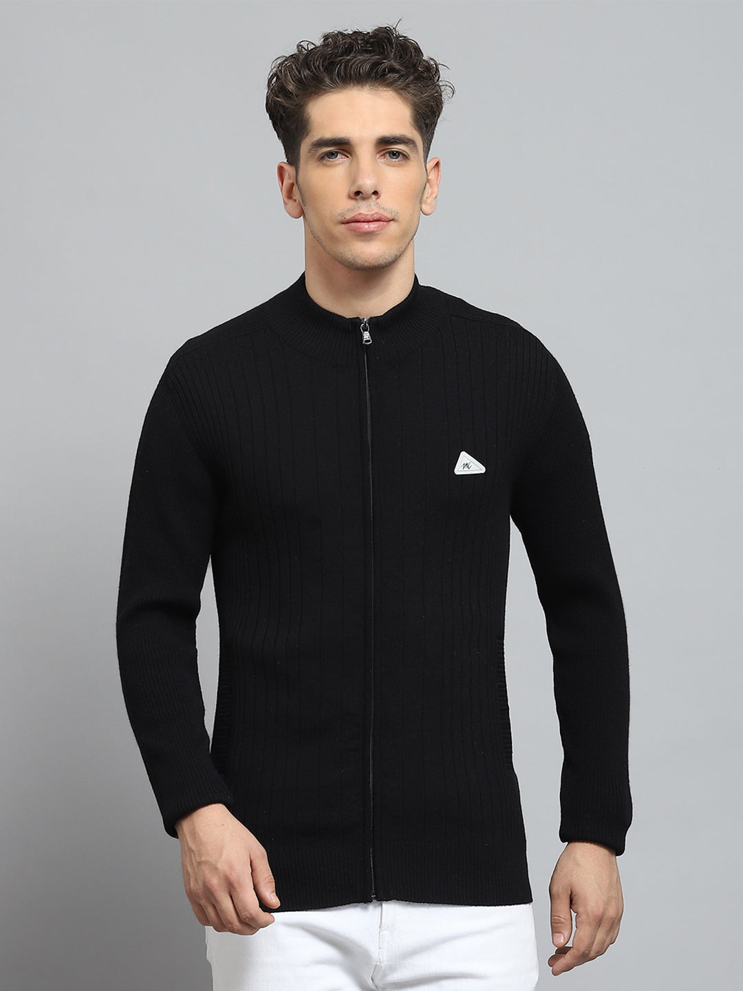 Men Black Solid Round Neck Full Sleeve Pullover
