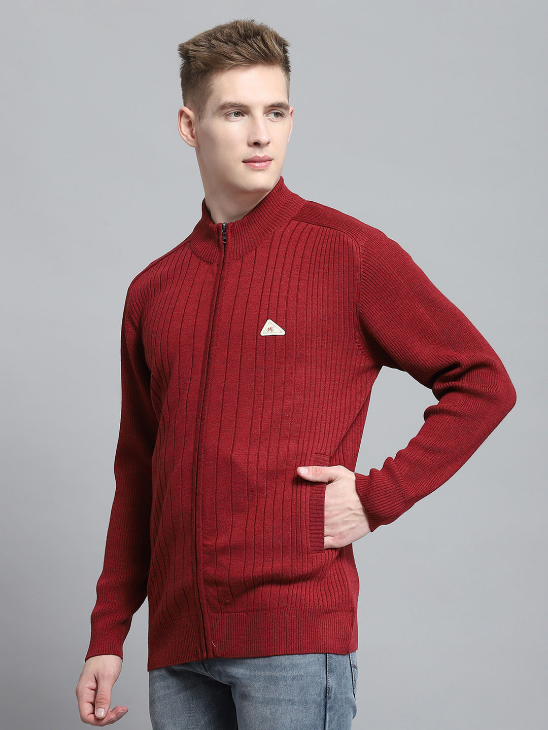 Men Maroon Solid Mock Neck Full Sleeve Pullover