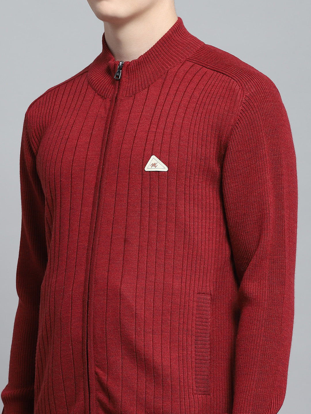 Men Maroon Solid Mock Neck Full Sleeve Pullover