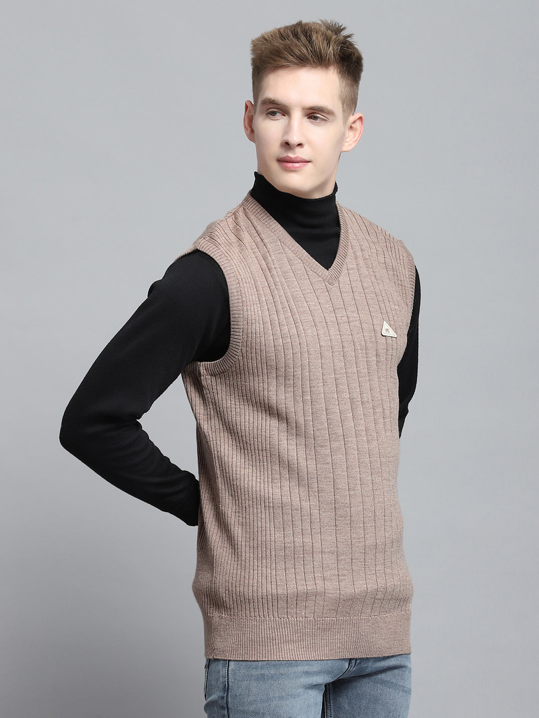 Men Beige Solid V Neck Sleeveless Sweater