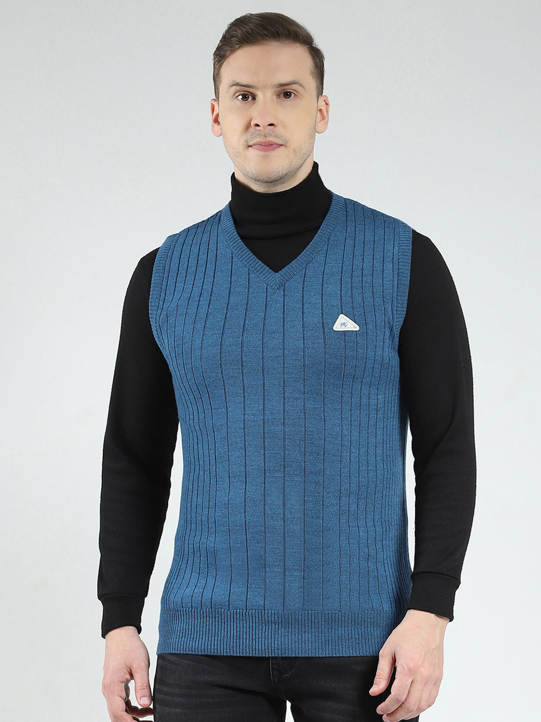 Men Blue Solid V Neck Sleeveless Sweater