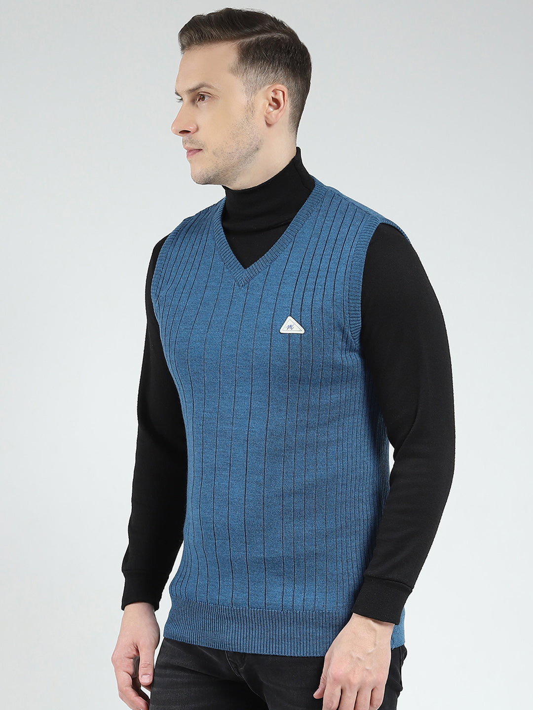 Men Blue Solid V Neck Sleeveless Sweater