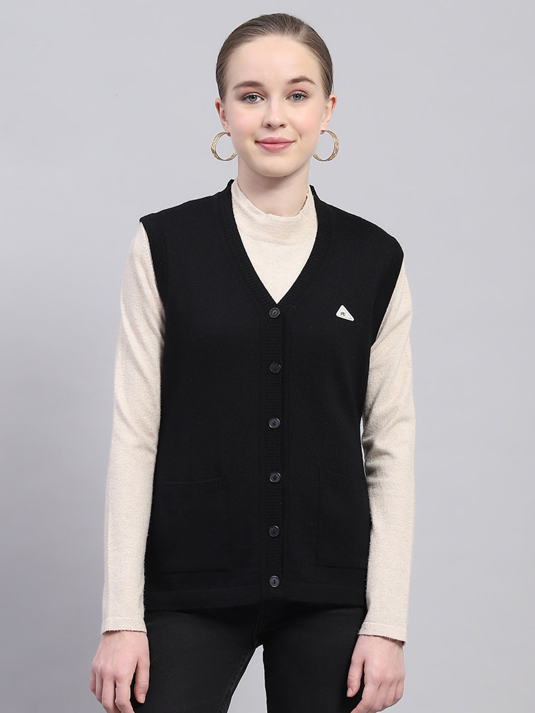 Women Black Solid V Neck Sleeveless Cardigan