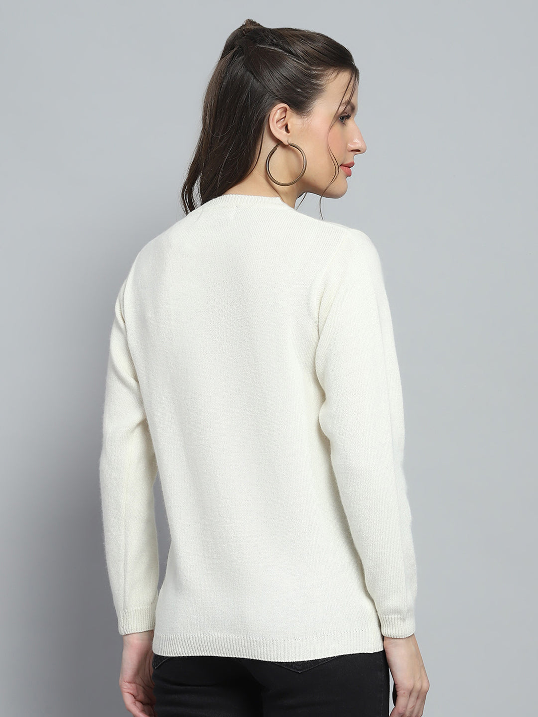 Women Off White Solid Round Neck Full Sleeve Cardigan