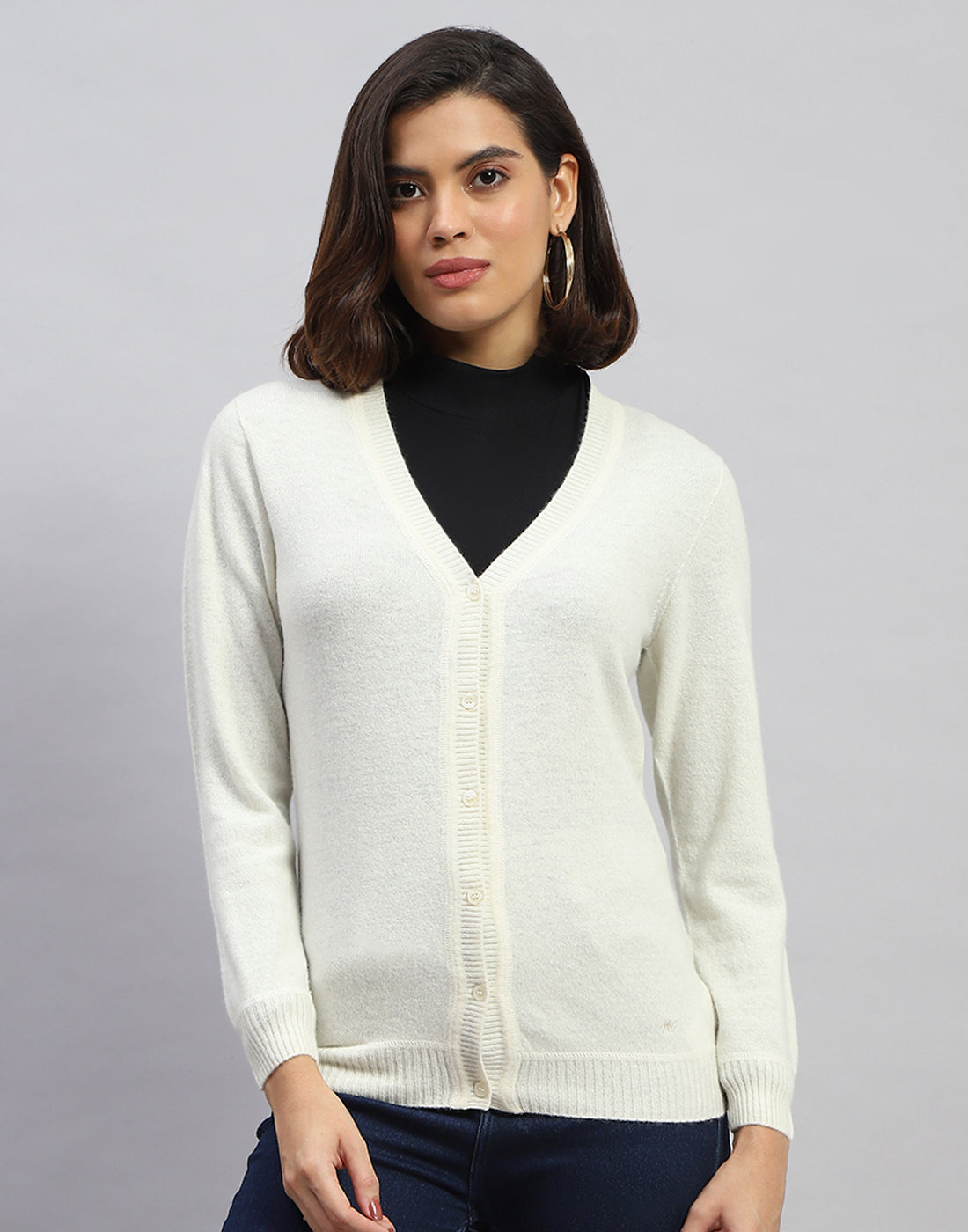 Women Off White Solid V Neck Full Sleeve Cardigan