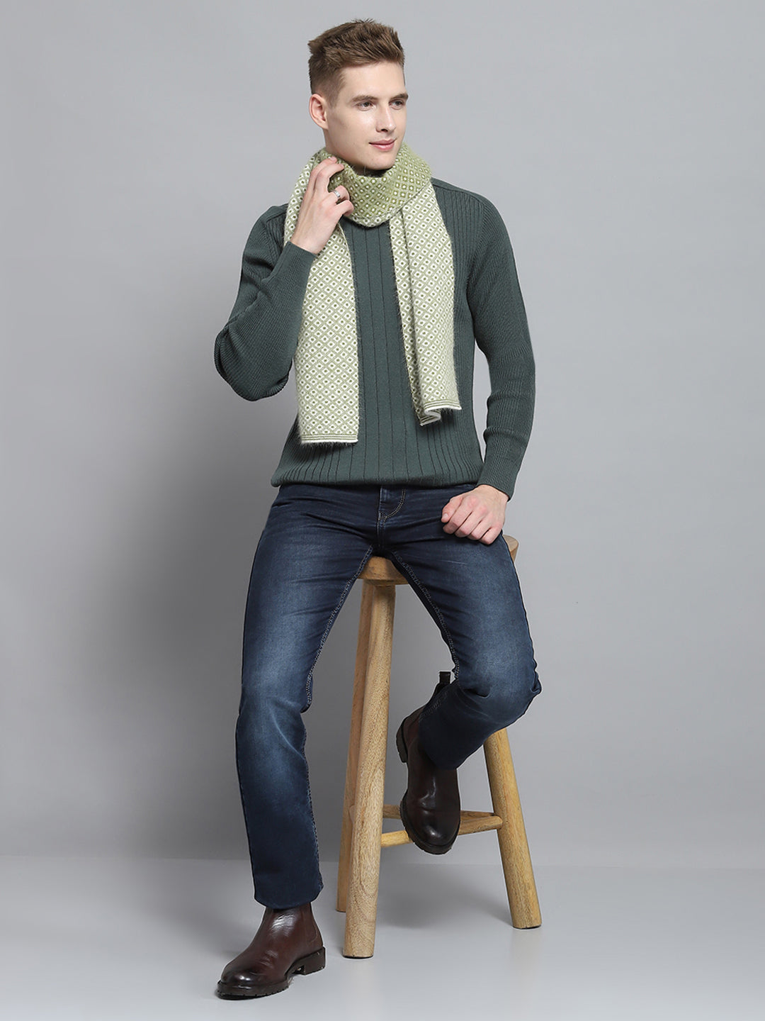 Men Green Self Design Muffler