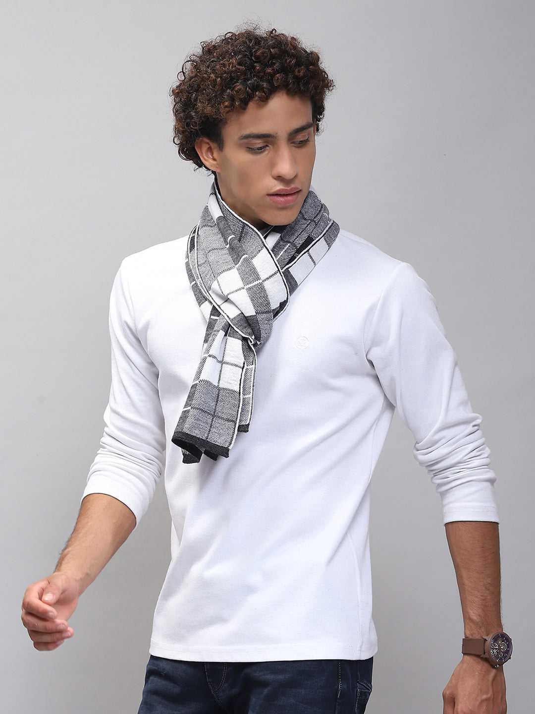 Men Grey Self Design Muffler