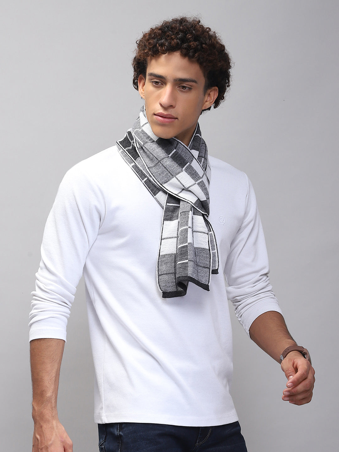 Men Grey Self Design Muffler