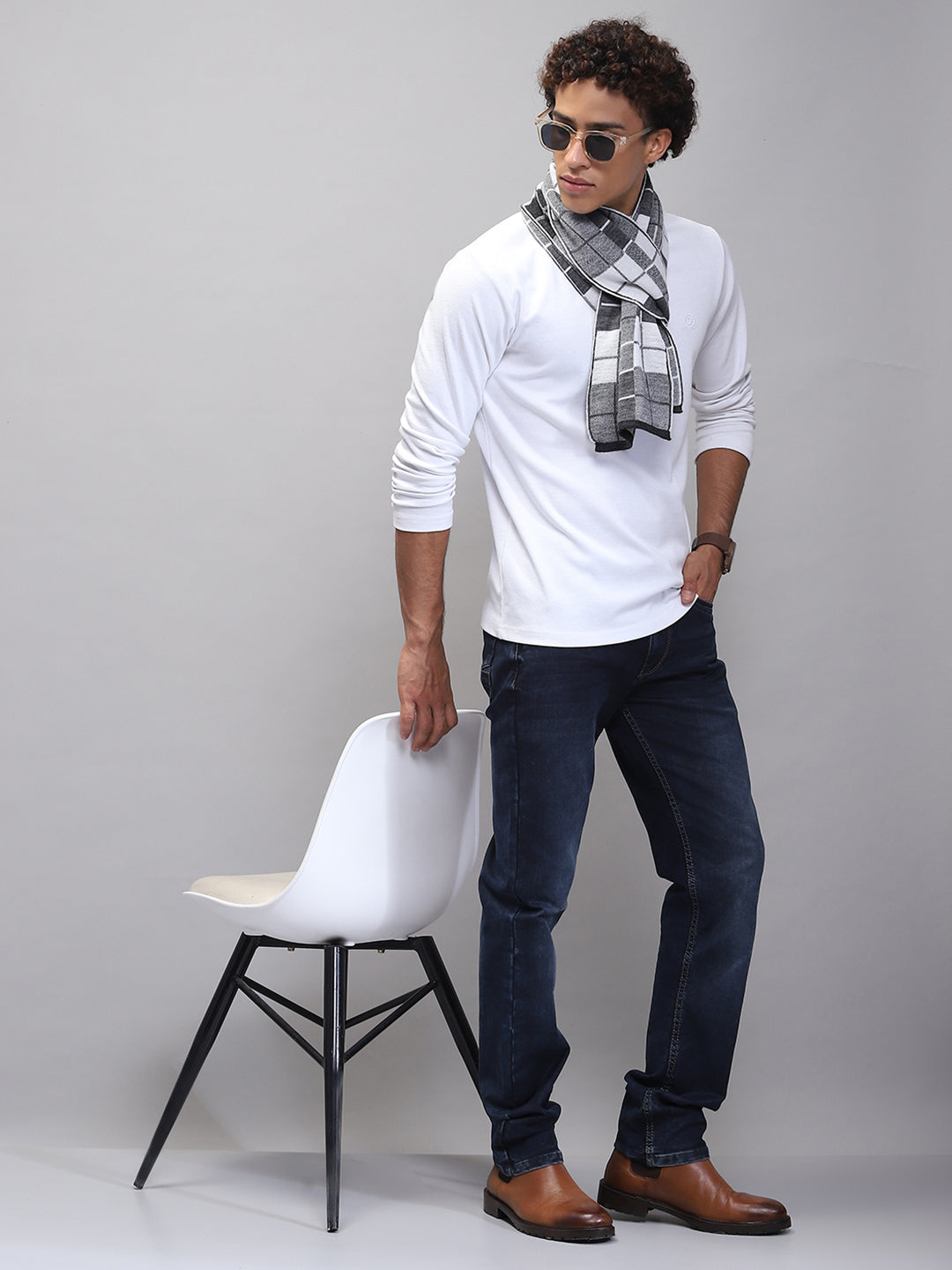 Men Grey Self Design Muffler