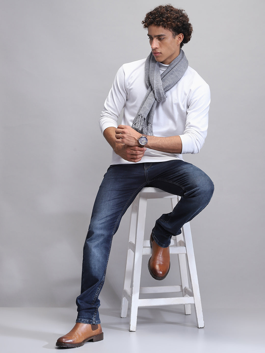 Men Grey Self Design Muffler