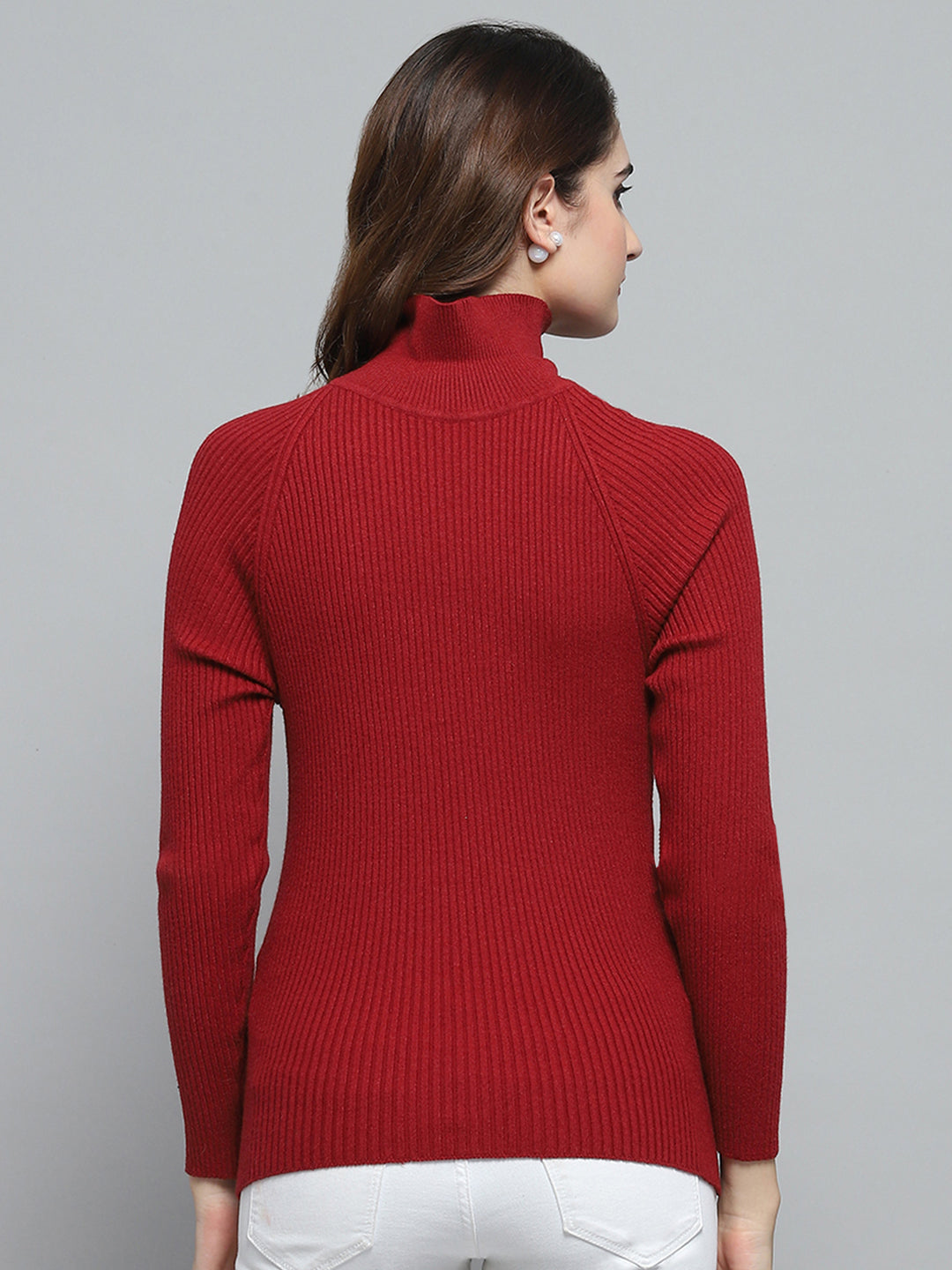 Women Maroon Solid High Neck Full Sleeve Sceavy