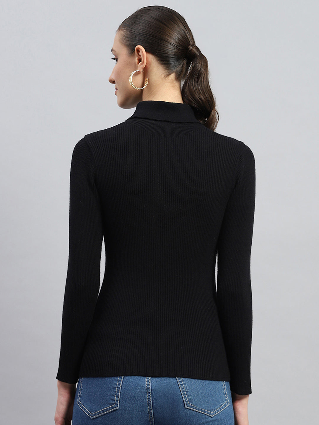 Women Black Solid High Neck Full Sleeve Sceavy