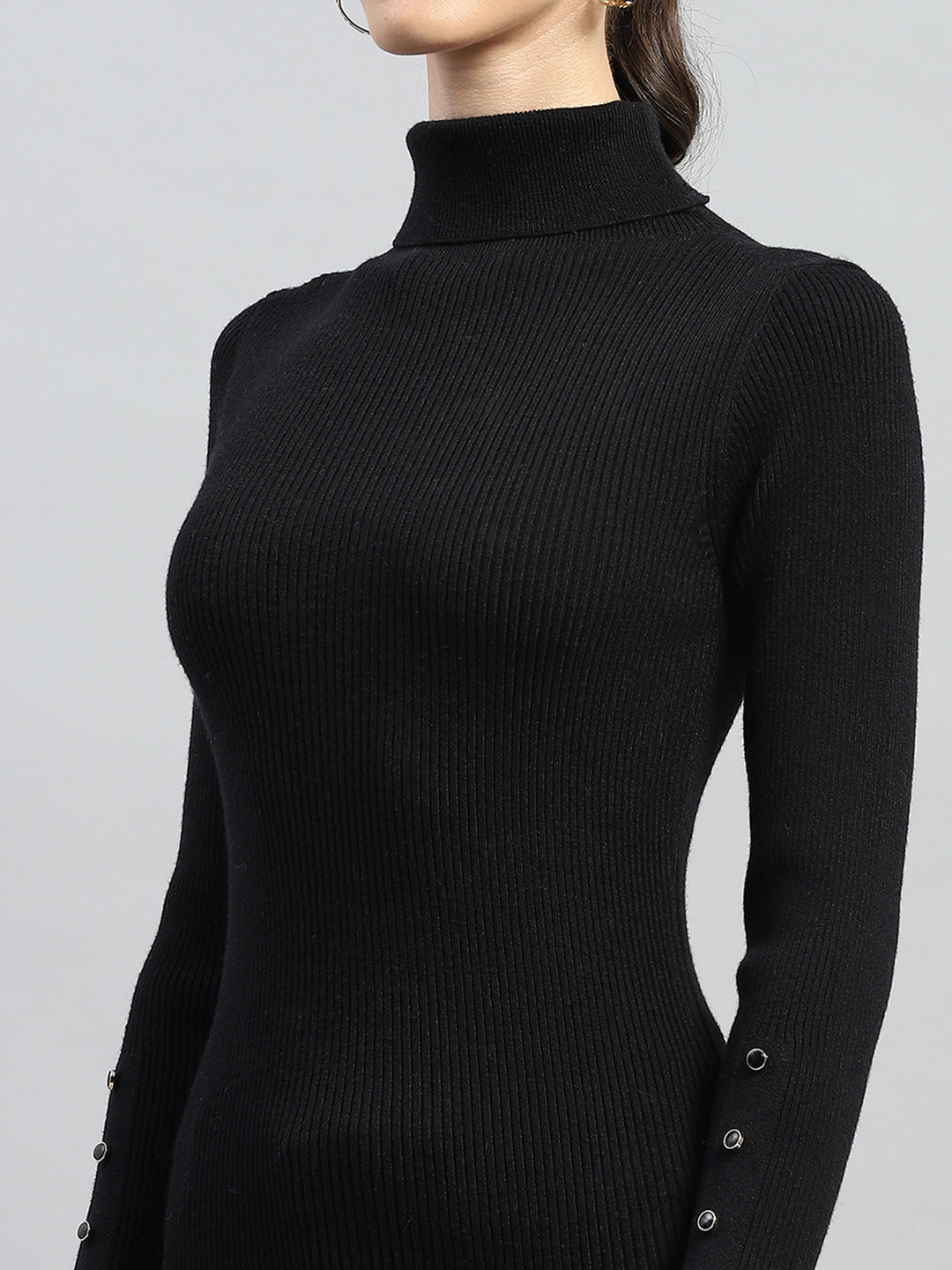 Women Black Solid High Neck Full Sleeve Sceavy