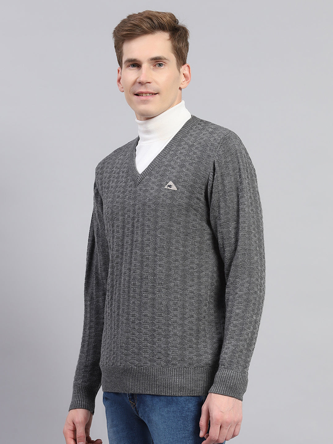 Men Grey Solid V Neck Full Sleeve Pullover