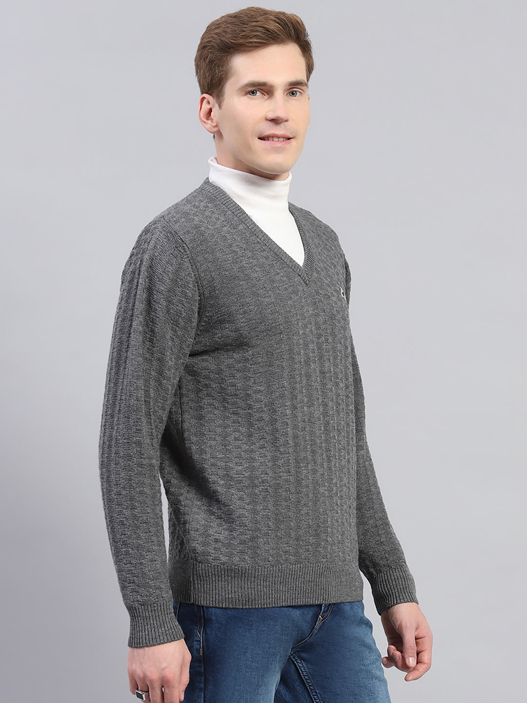 Men Grey Solid V Neck Full Sleeve Pullover