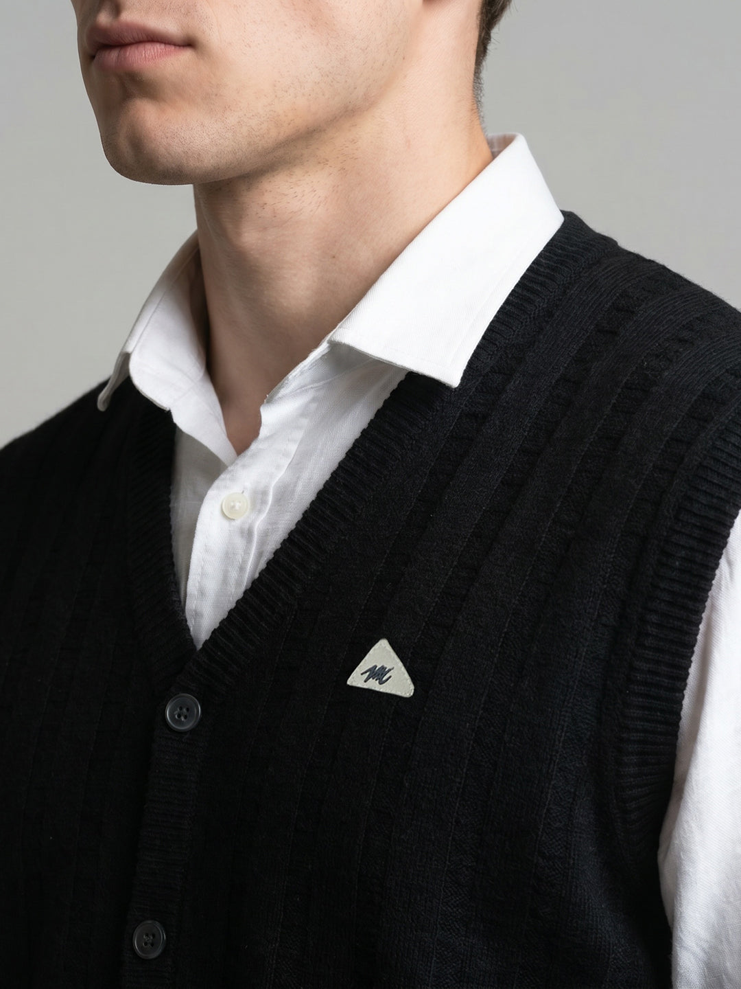 Men Black Self Design V Neck Sleeveless Cardigan