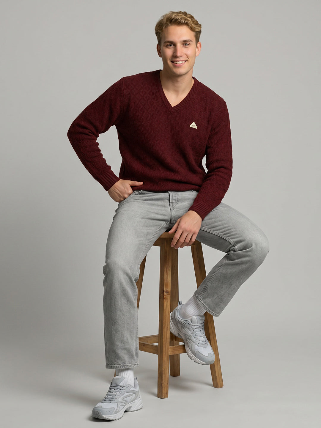 Men Maroon Self Design V Neck Full Sleeve Pullover