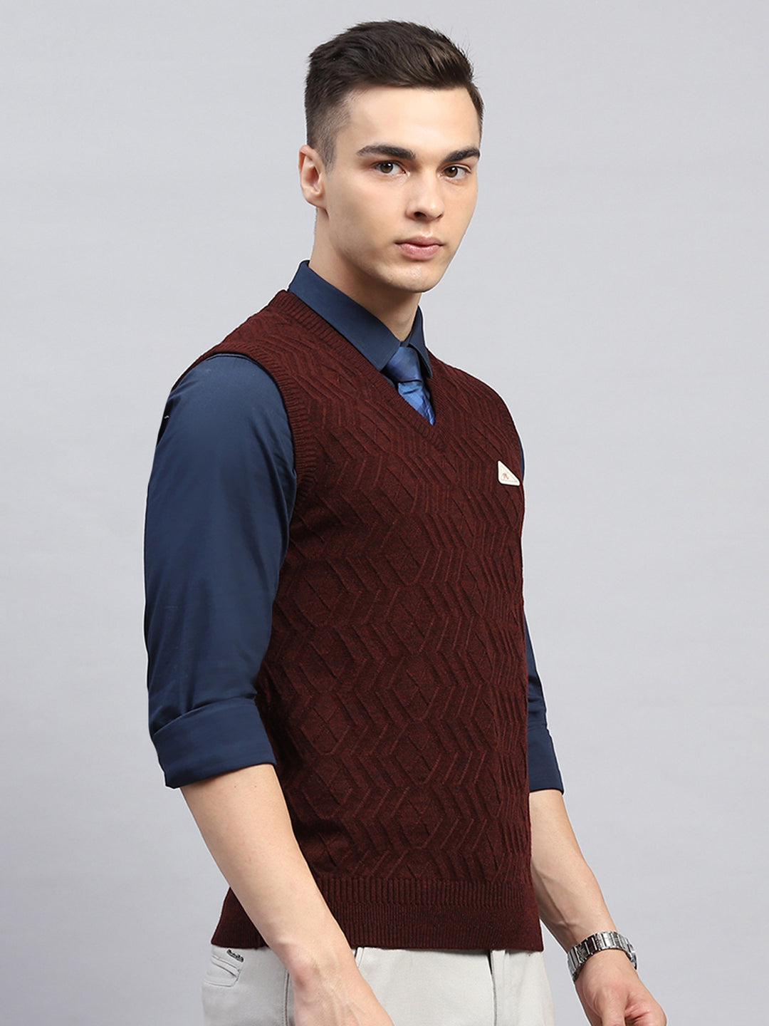 Men Maroon Self Design V Neck Sleeveless Sweater