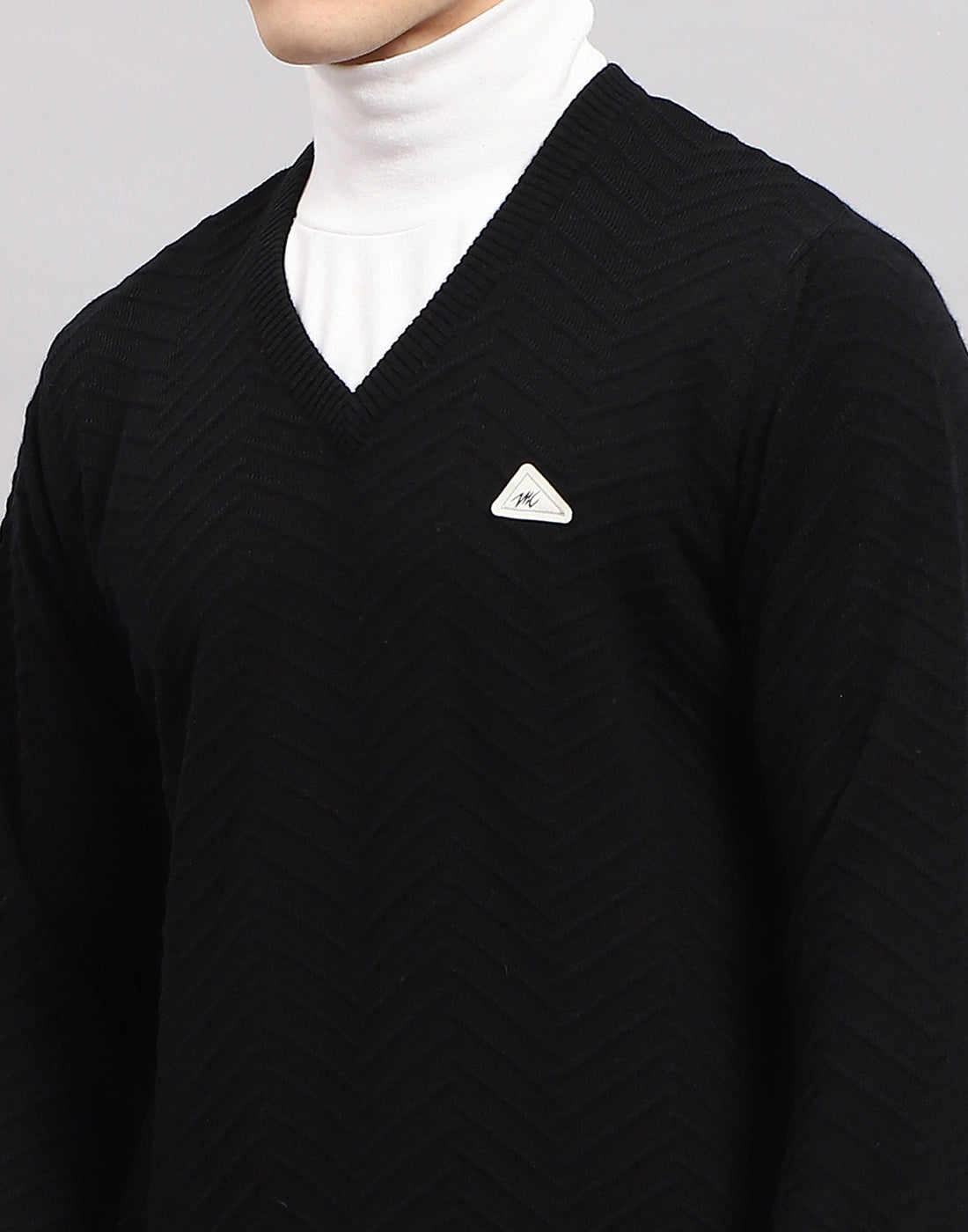 Men Black Self Design V Neck Full Sleeve Pullover