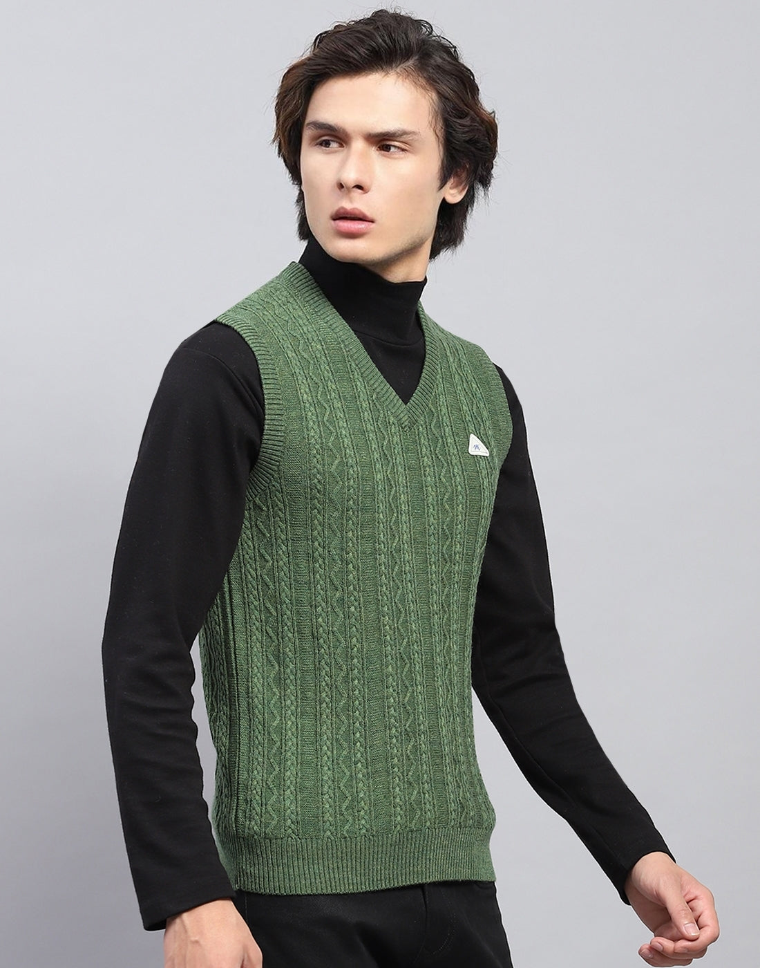 Men Green Self Design V Neck Sleeveless Sweater