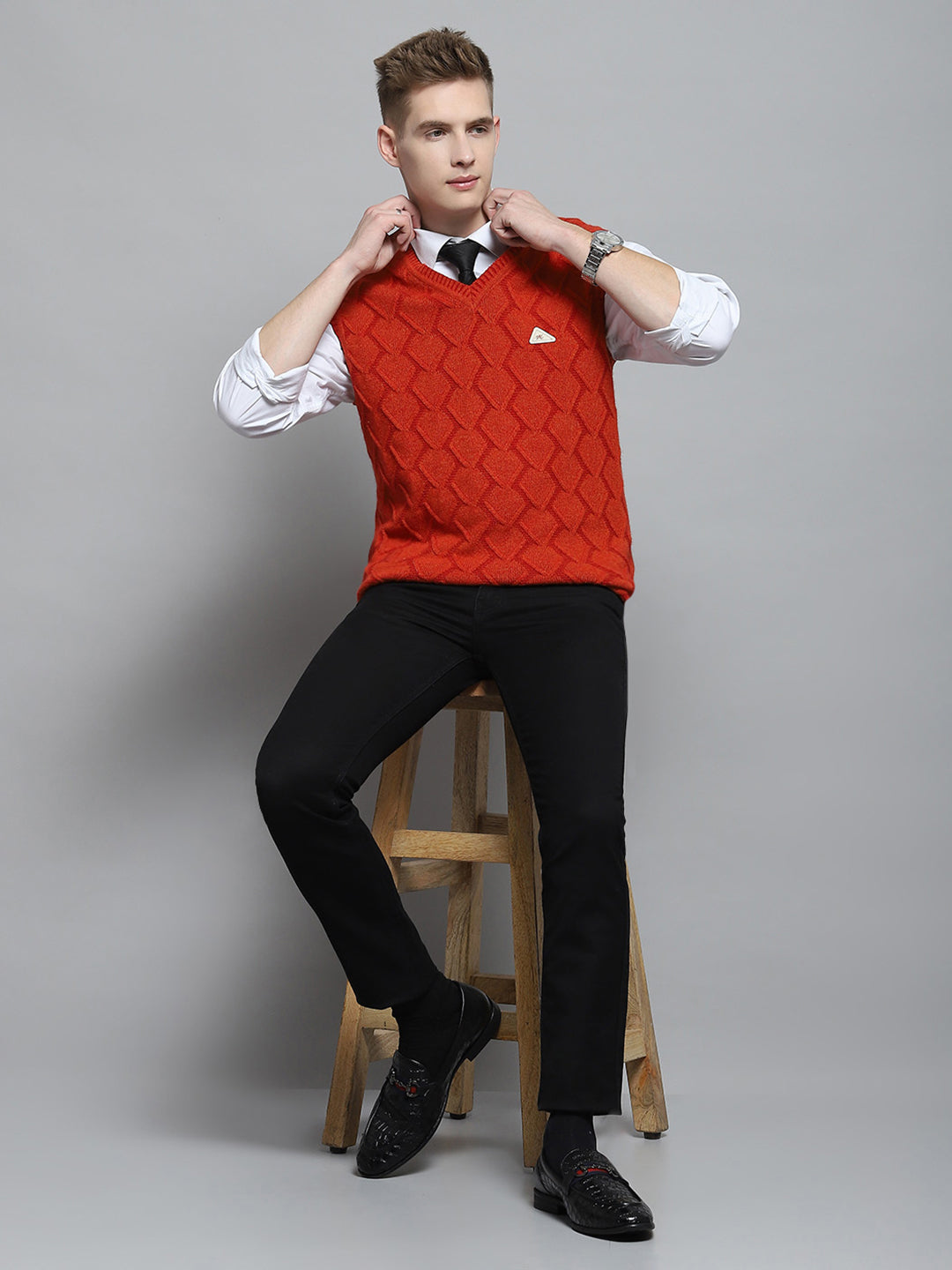 Men Rust Self Design V Neck Sleeveless Sweater