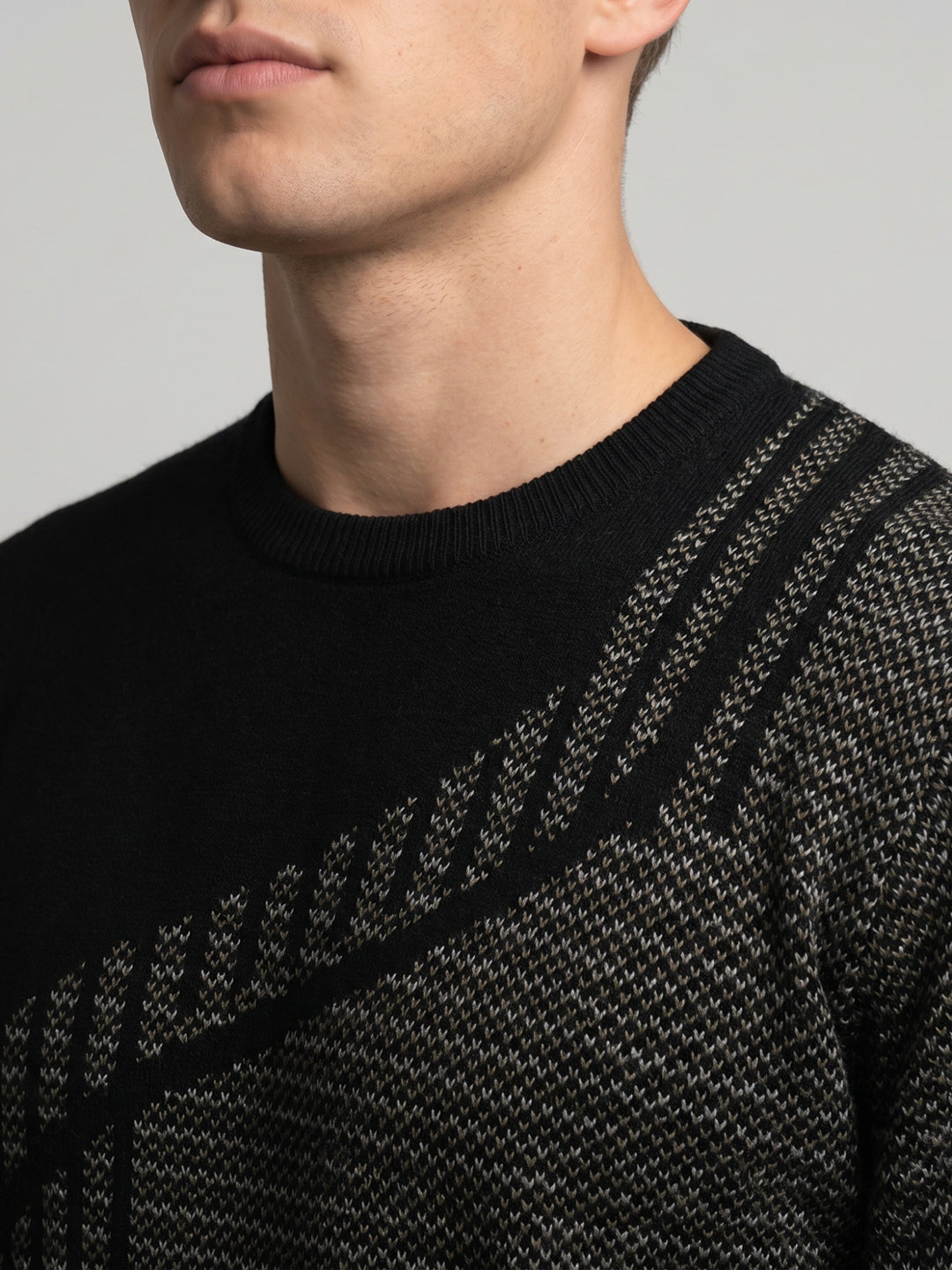 Men Black Jacquard Round Neck Full Sleeve Pullover
