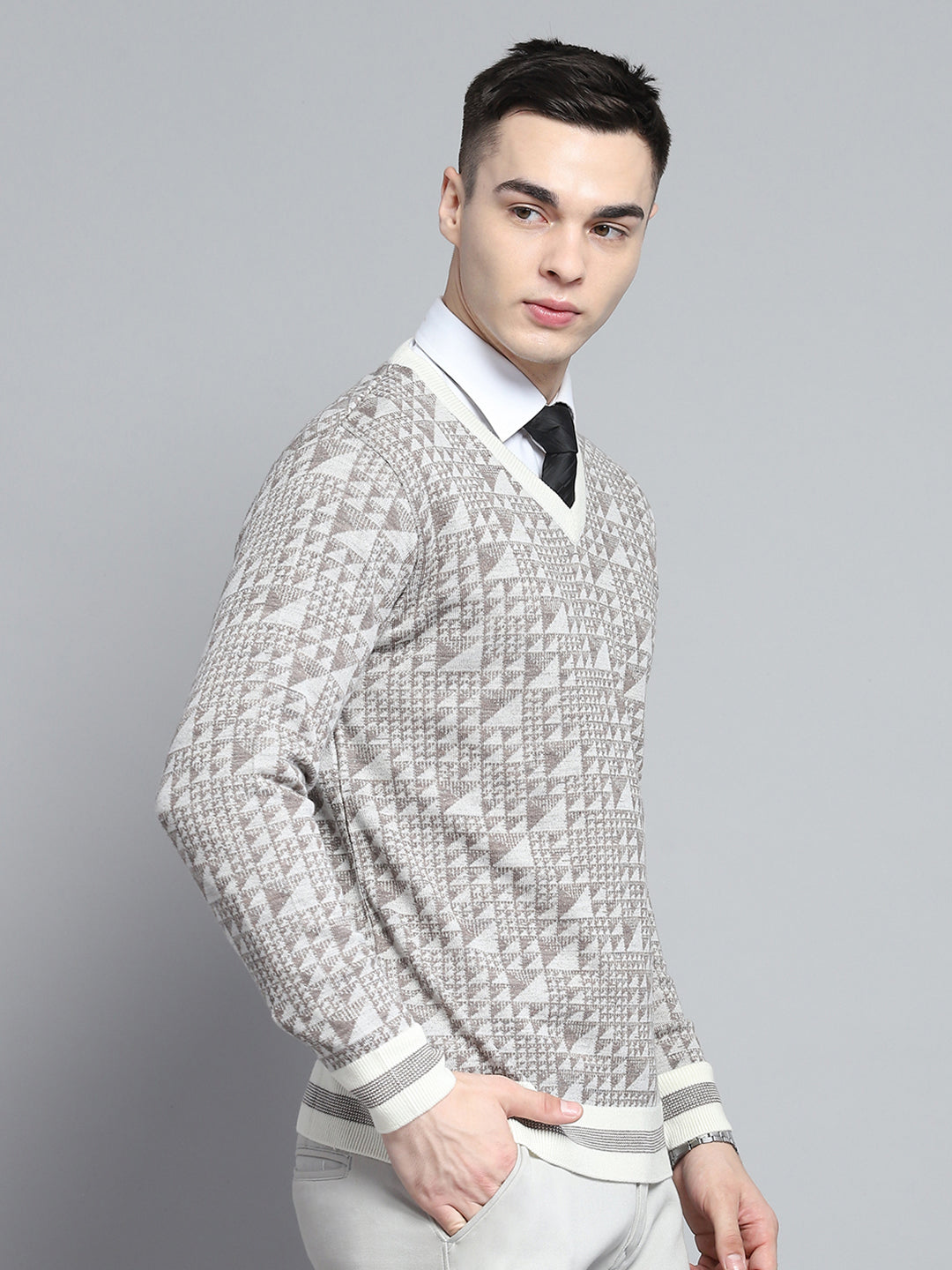 Men Brown Self Design V Neck Full Sleeve Pullover