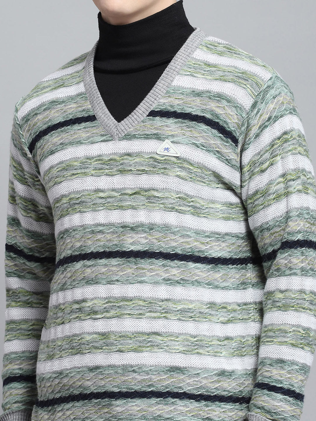 Men Grey Self Design V Neck Full Sleeve Pullover