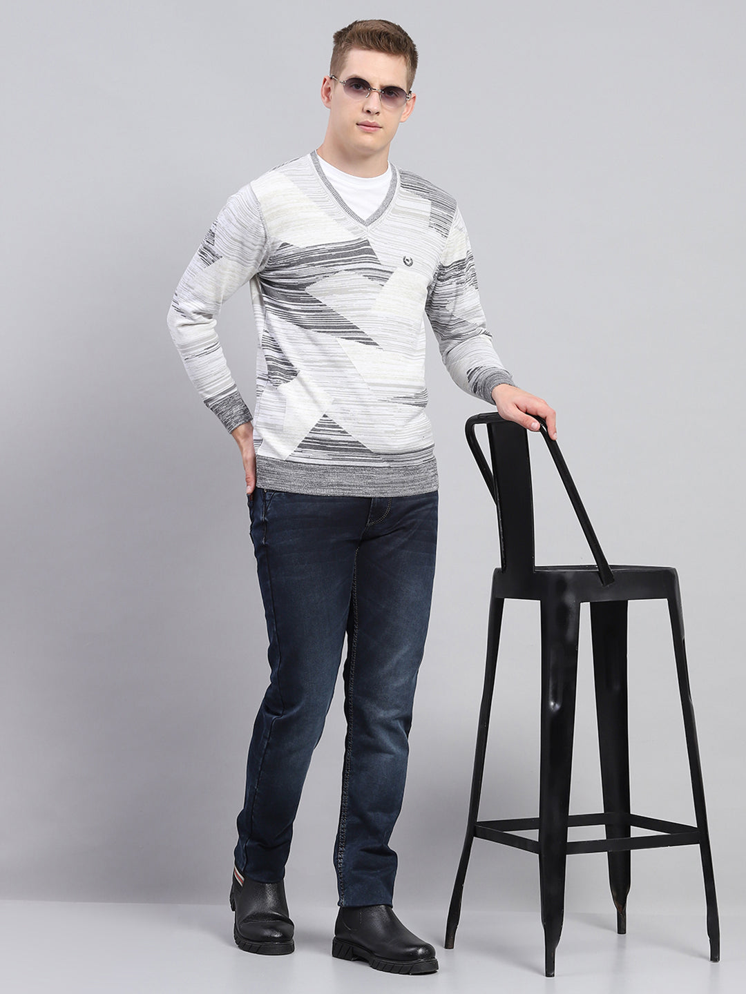 Men Light Grey Jacquard V Neck Full Sleeve Pullover