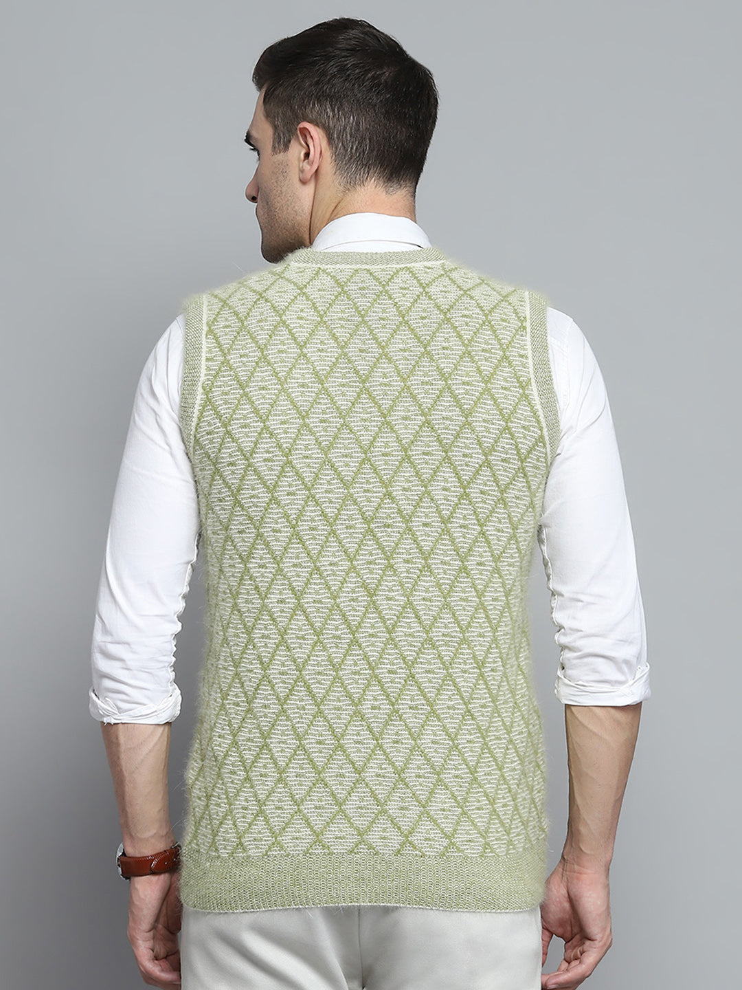 Men Green Self Design V Neck Sleeveless Sweater
