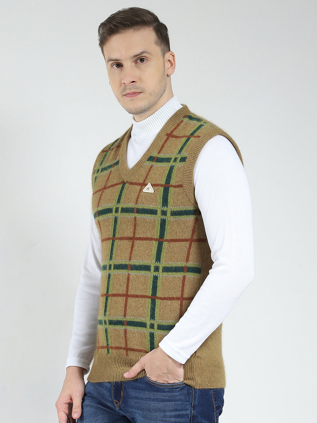 Men Green Printed V Neck Sleeveless Sweater