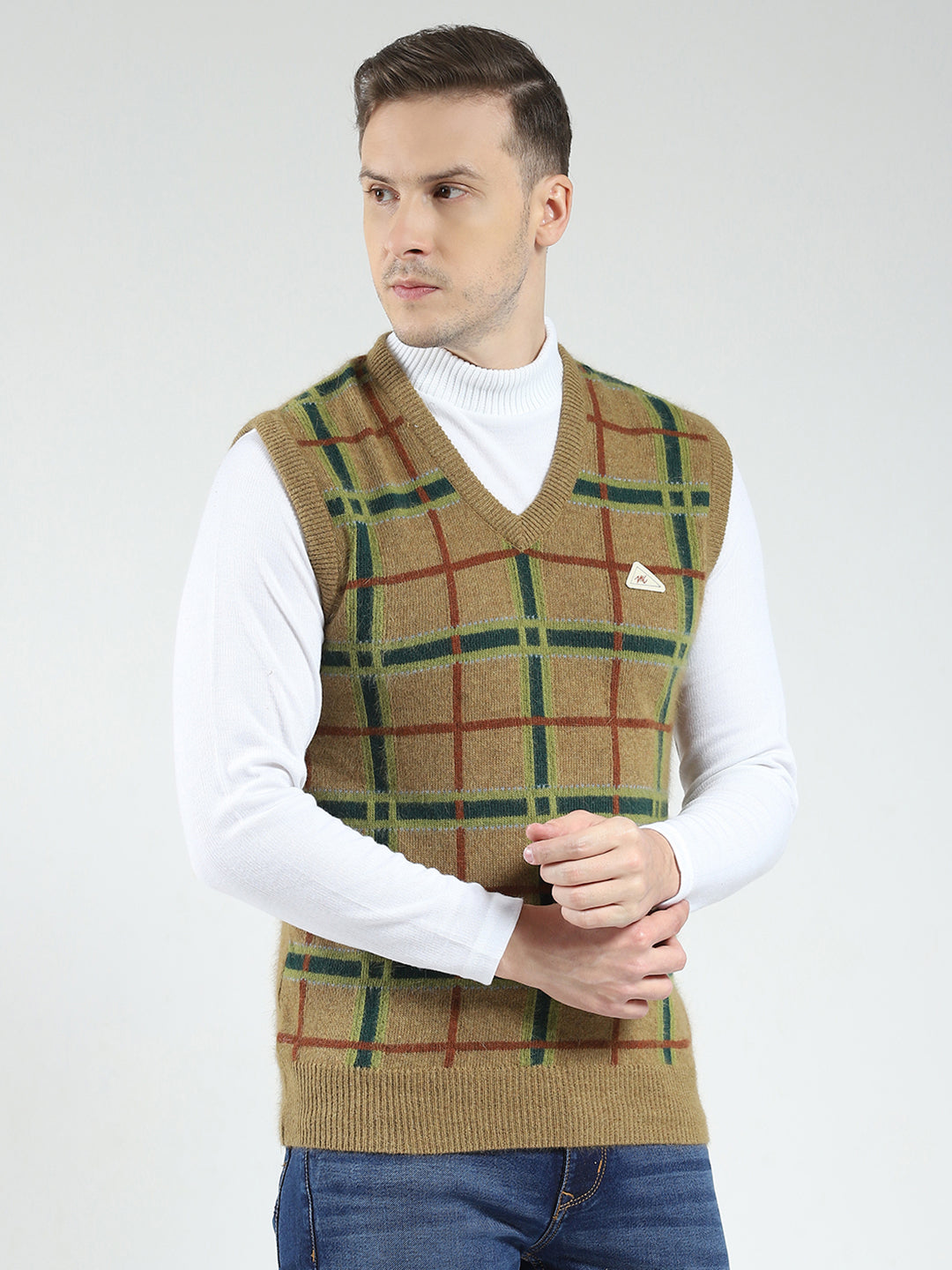 Men Green Printed V Neck Sleeveless Sweater