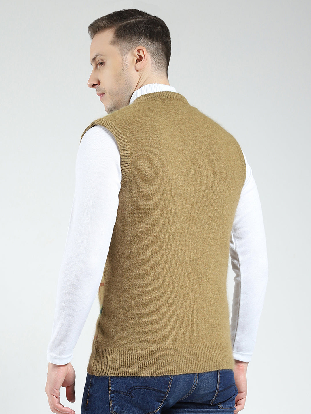 Men Green Printed V Neck Sleeveless Sweater