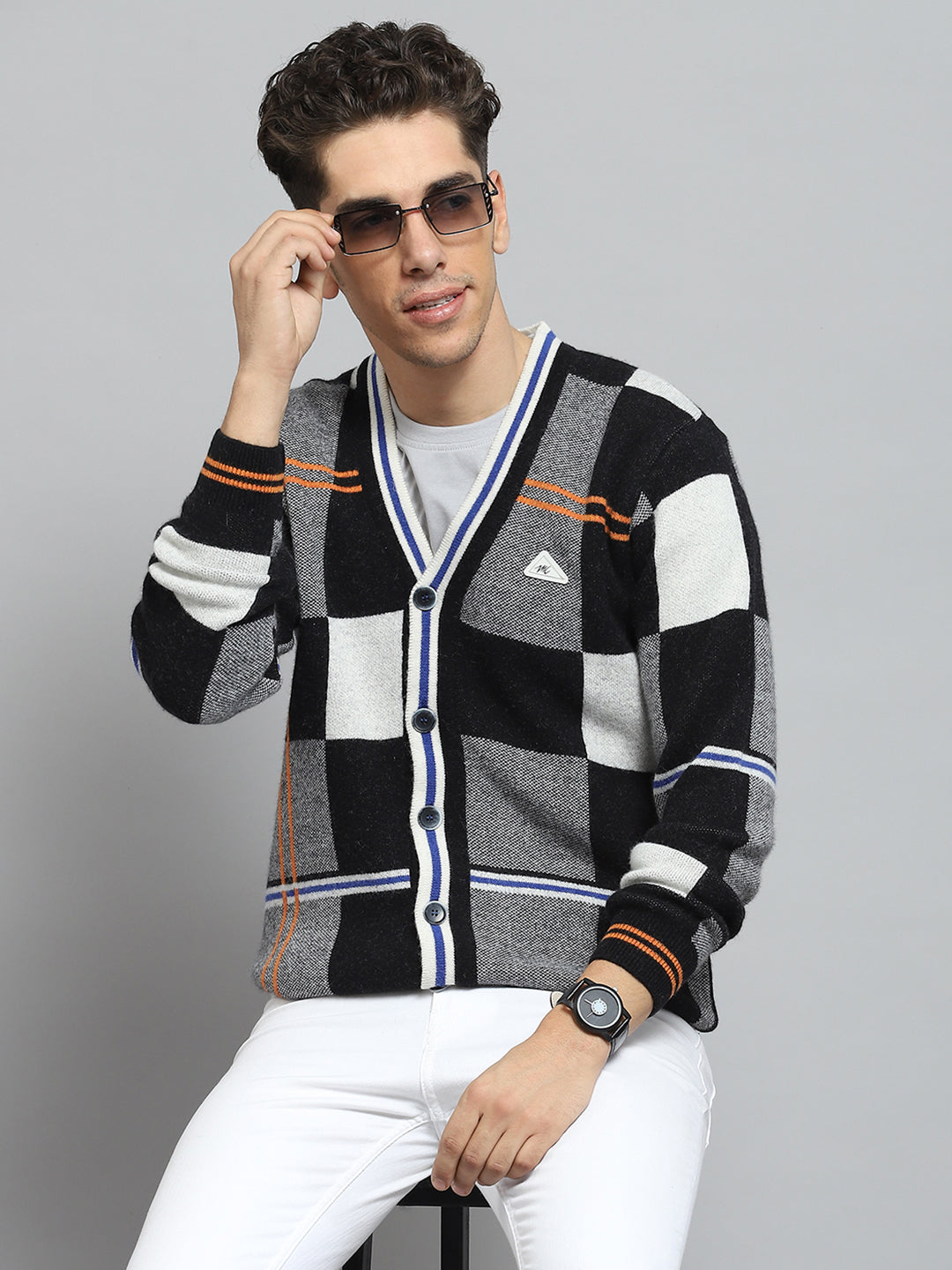 Men Black Self Design V Neck Full Sleeve Cardigan