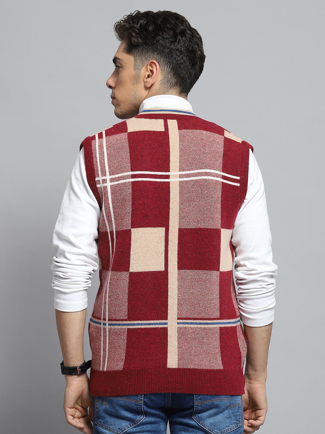 Men Maroon Self Design V Neck Sleeveless Cardigan