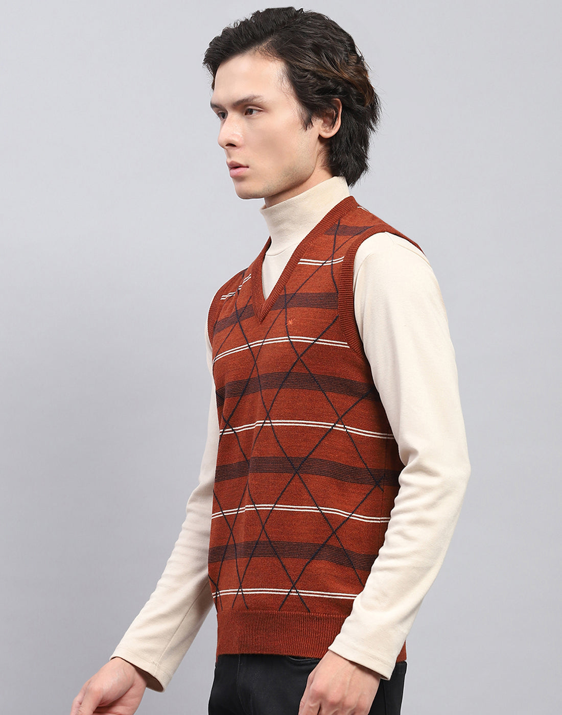 Men Rust Self Design V Neck Sleeveless Sweater