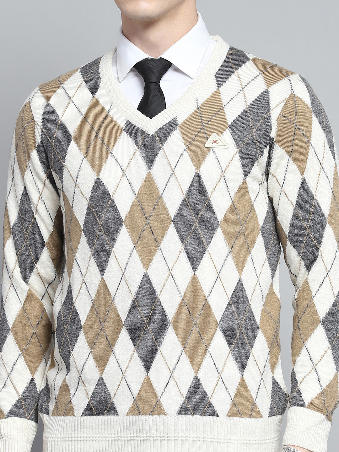 Men Off White Self Design V Neck Full Sleeve Pullover