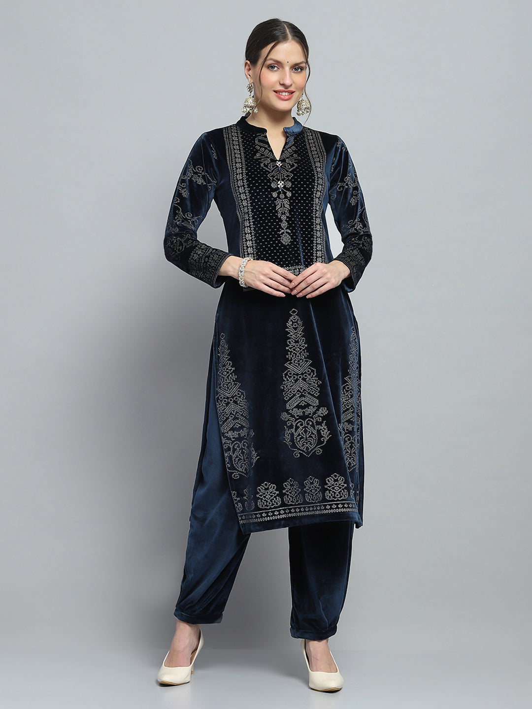 Women Navy Blue Self Design Round Neck Full Sleeve Kurti Set for Winter