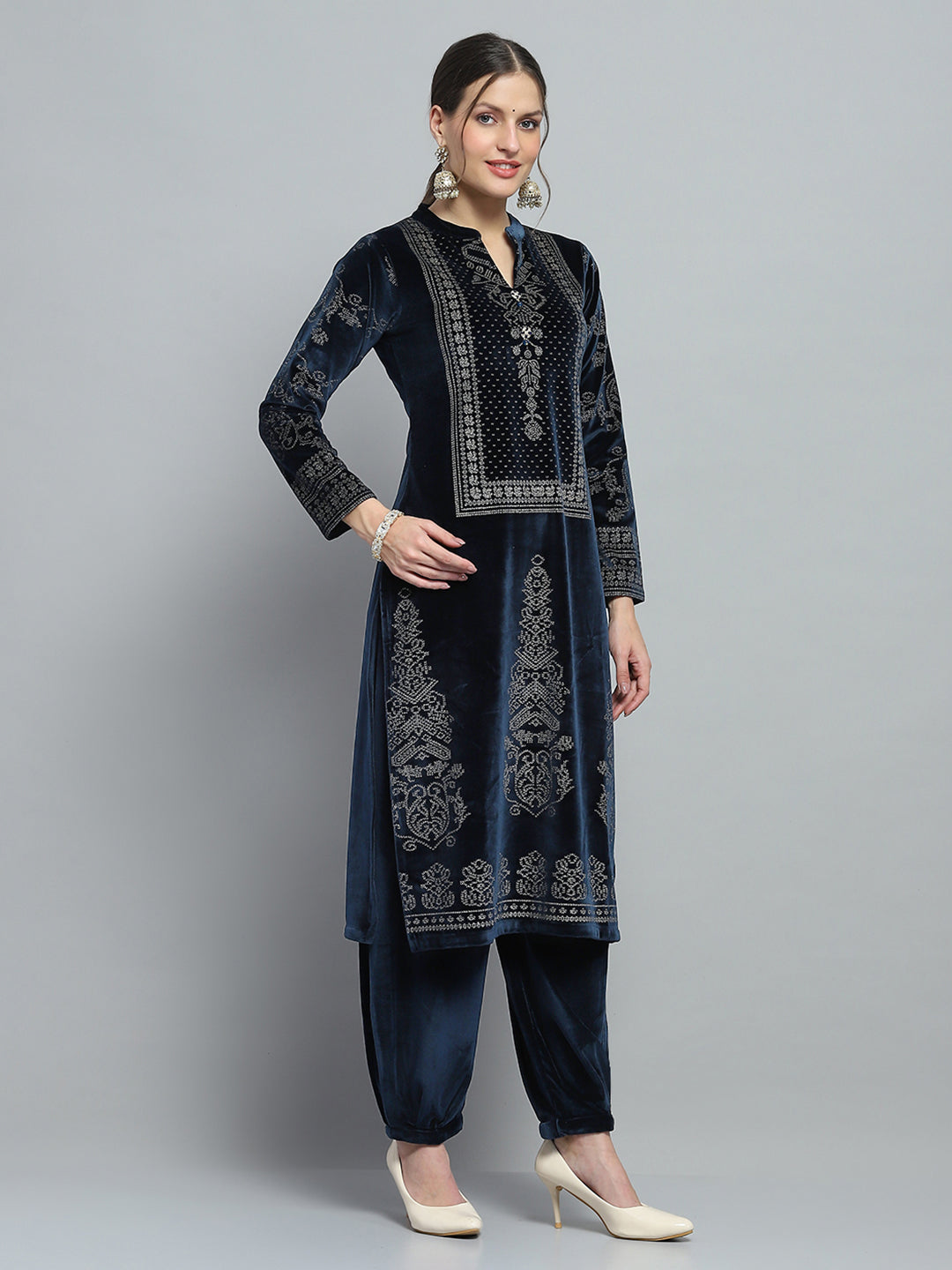 Women Navy Blue Self Design Round Neck Full Sleeve Kurti Set for Winter