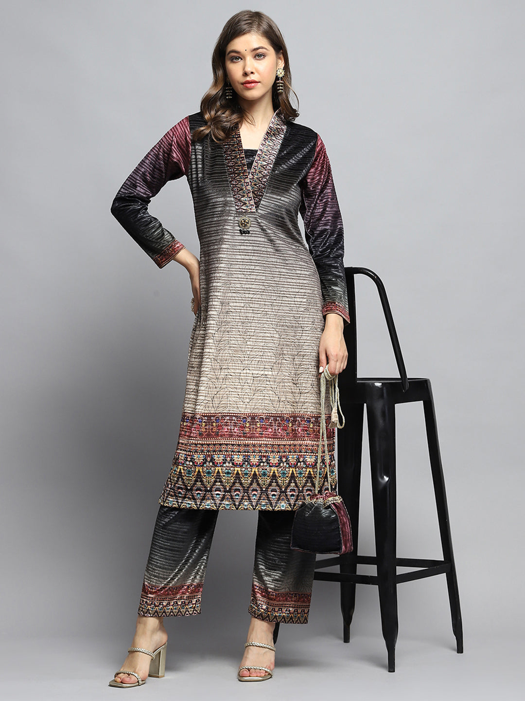 Women Maroon Self Design V Neck Full Sleeve Kurti Set with Bag