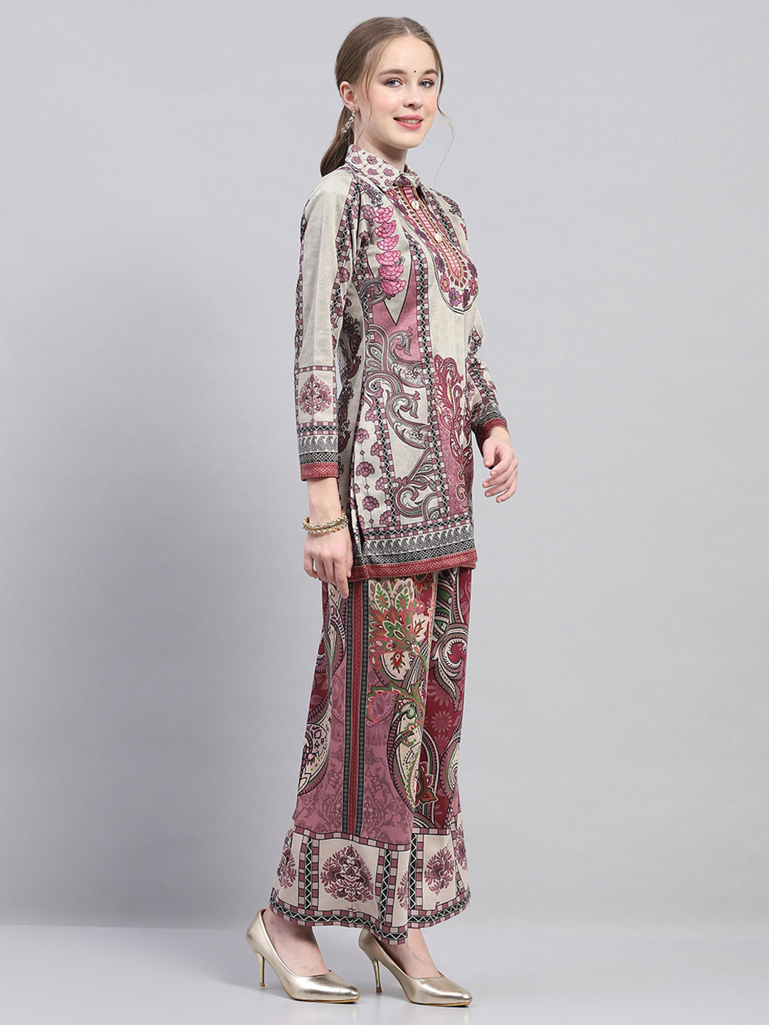 Women Cream Designer Collar Full Sleeve Kurtis Set for Winter
