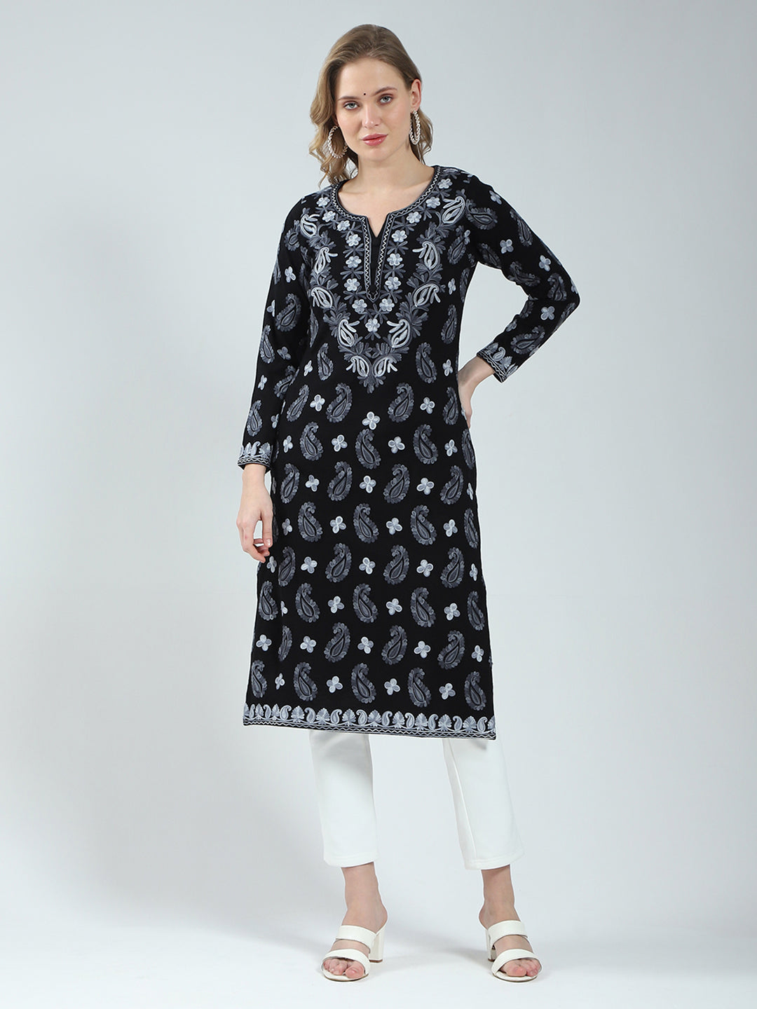 Women Black Printed V Neck Full Sleeve Winter Kurti