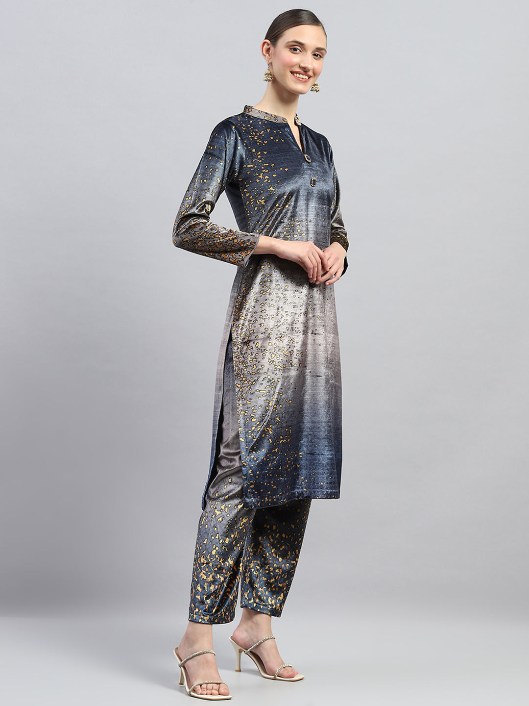 Women Blue Printed Round Neck Full Sleeve Kurti Set
