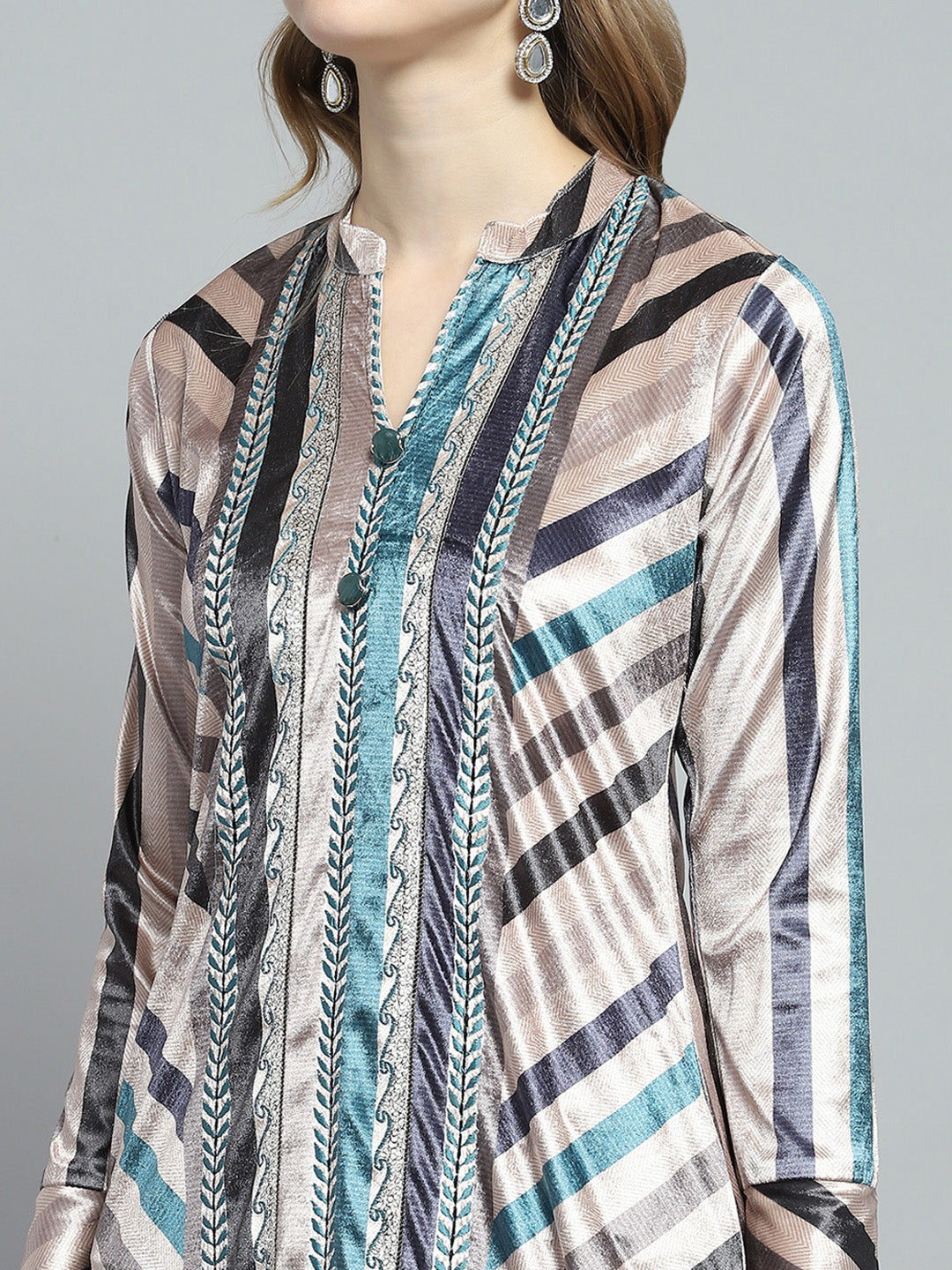 Women Cream Self Design Round Neck Full Sleeve Kurti Set for Winter