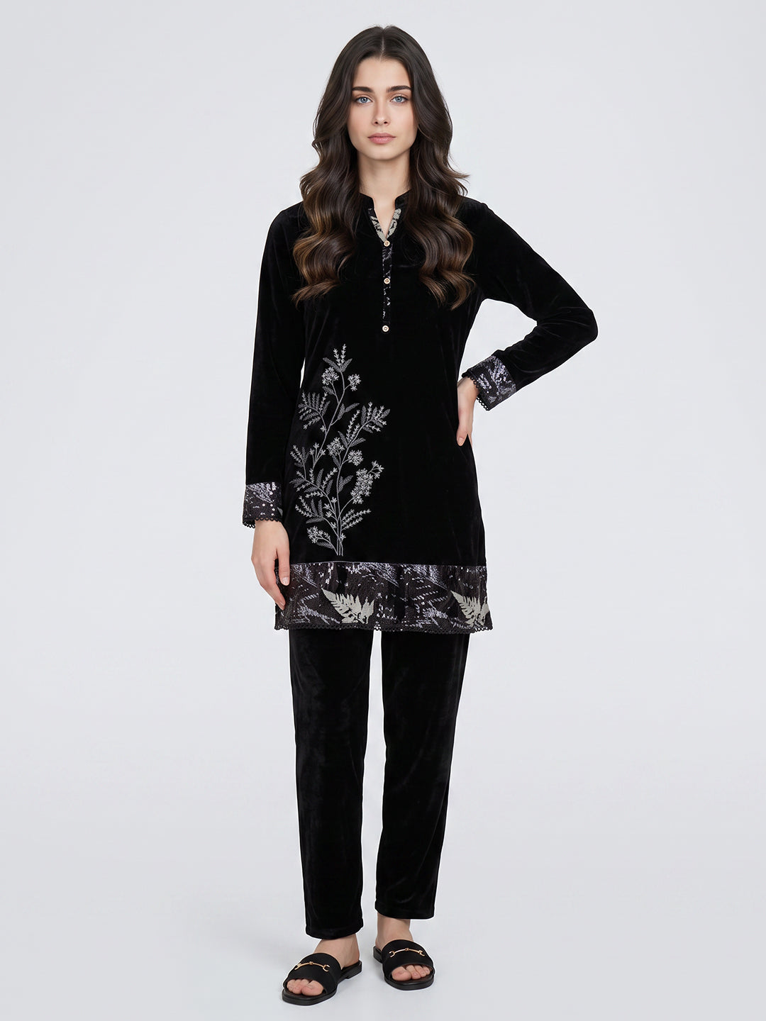 Women Black Designer V Neck Full Sleeve Kurtis Set for Winter