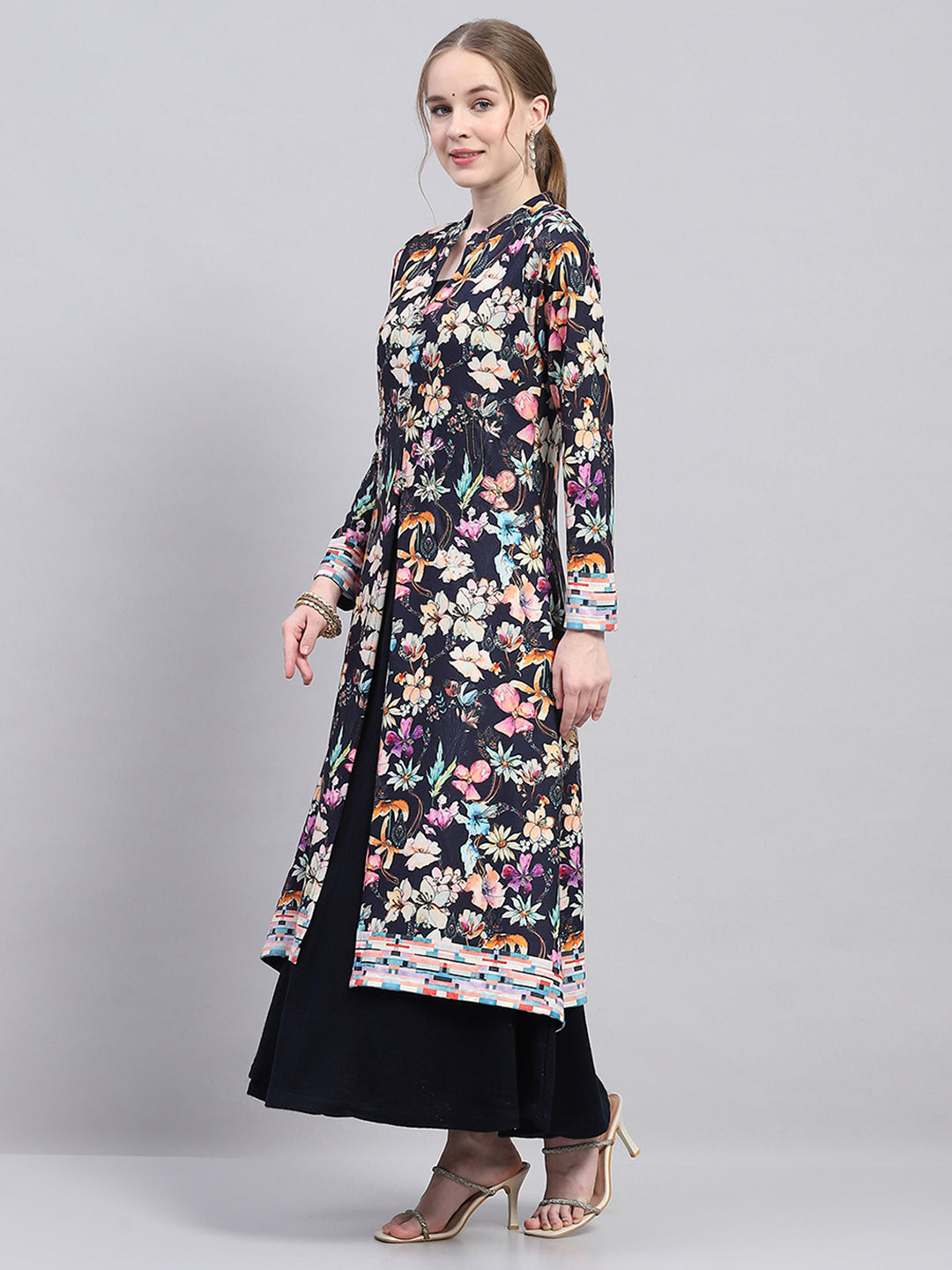 Women Navy Blue Designer V Neck Full Sleeve Kurtis Set for Winter